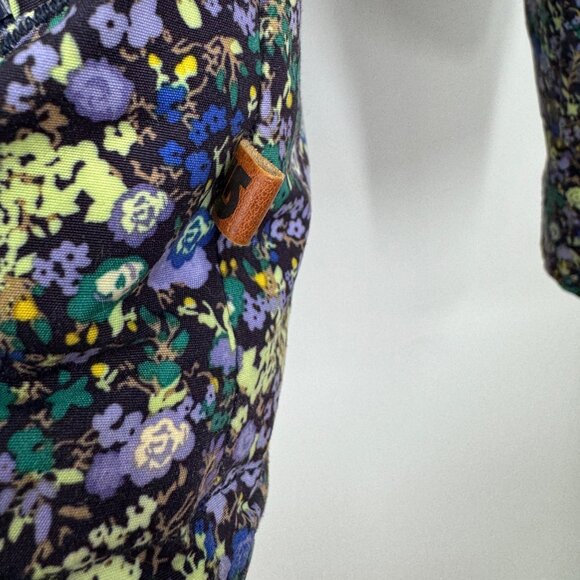 This is a Burton Dryride women's ski jacket in a multicolored ditsy floral print - Picture 8 of 16